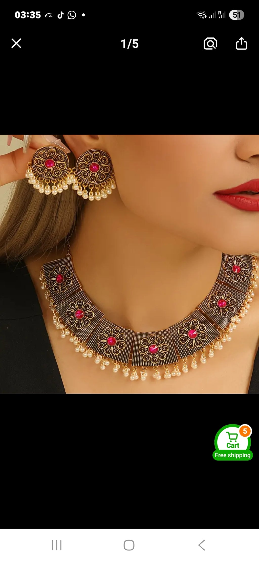 Elegant vintage style jewellery