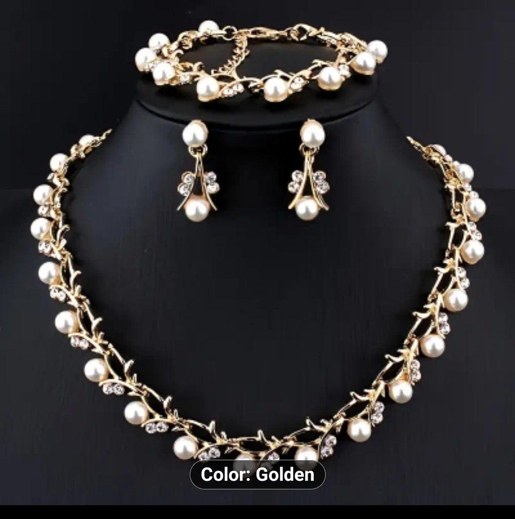 3 piece shiny luxurious Elegant Necklace pendant +Earrings